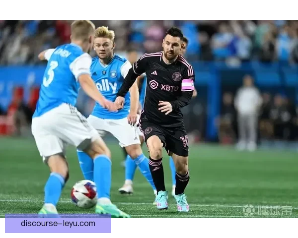 梅西加盟迈阿密国际后首场亮相精彩纷呈 足球世界迎来新纪元