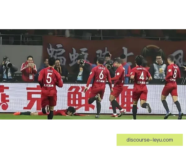 豪门冬窗重磅引援引爆足坛格局新赛季冠军悬念再升级球迷热议不止